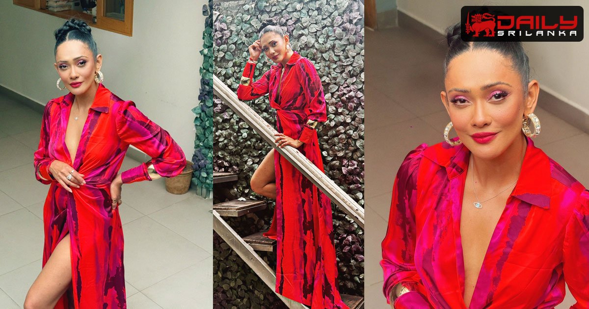 ගොඩාක් අය වශි වෙන යුරේනිගේ ලස්සන