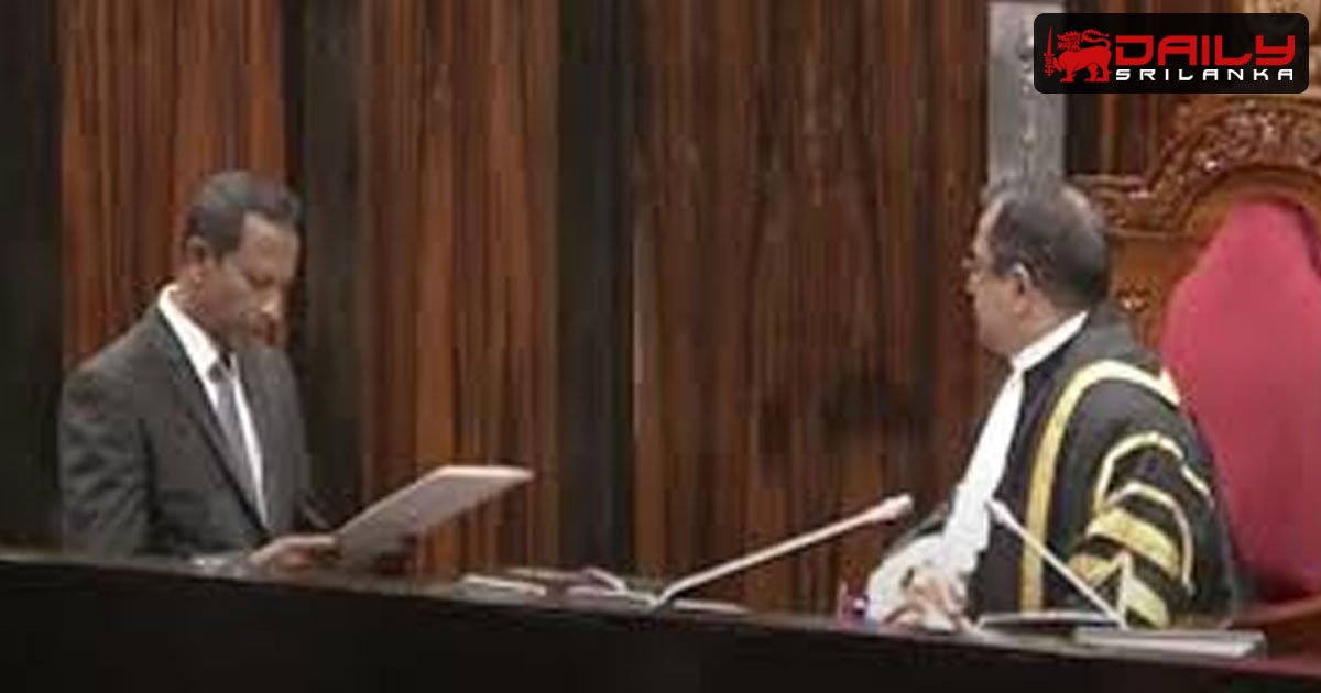 නිශාන්ත ජයවීර පාර්ලිමේන්තු මන්ත්‍රී ධුරයේ දිවුරුම් දෙයි