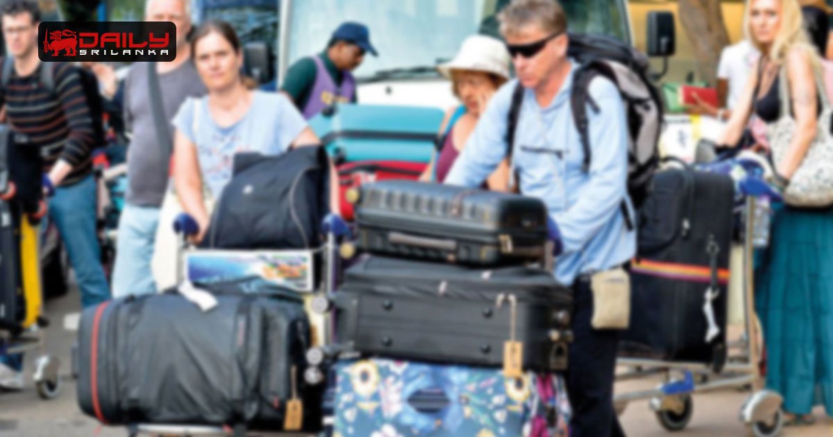වසරේ මේ දක්වා සංචාරක පැමිණීම 850,000 පනී